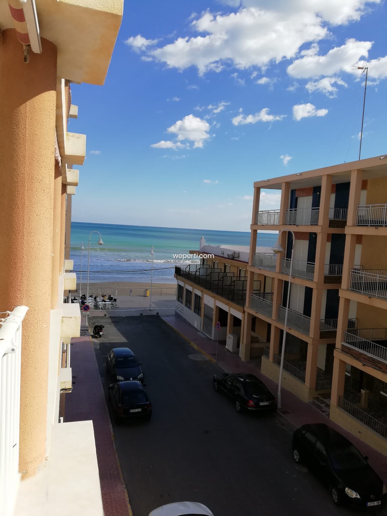 Apartamento Reformado con Balcón en alquiler